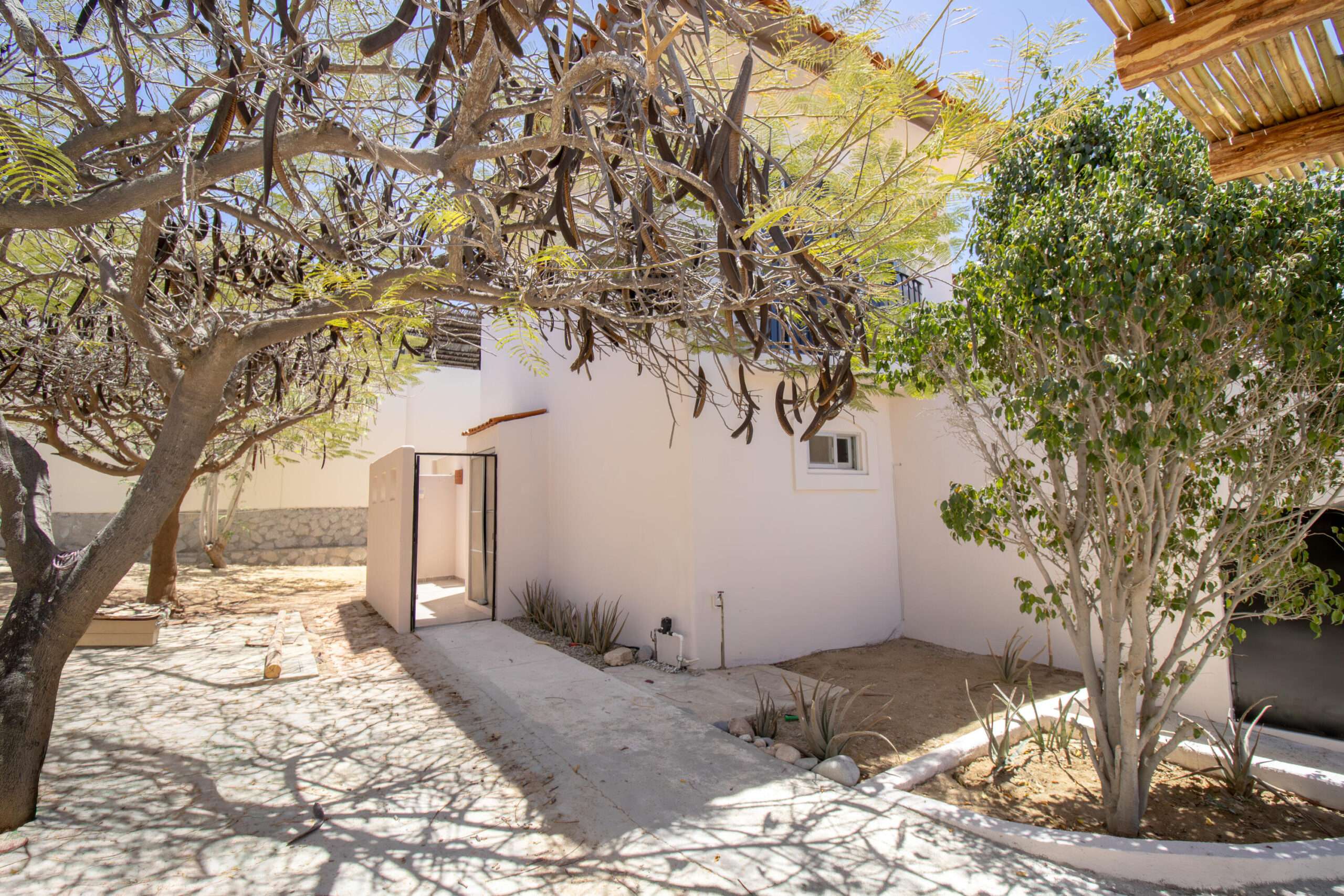Los Cabos Misiones Del Cabo Perched above the stunning coastline of Misiones del Cabo, Casa Misiones is a beautifully designed four-bedroom, four-and-a-half-bath residence offering breathtaking – 31 Callejon del Arco, Cabo Corridor, BS