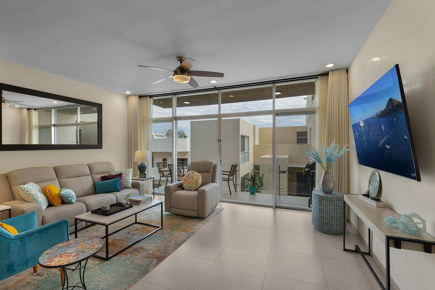 Los Cabos Mirador Experience the best of San Jose del Cabo living in this bright and cheery remodeled 3-bedroom, 3-bath ocean- for sale