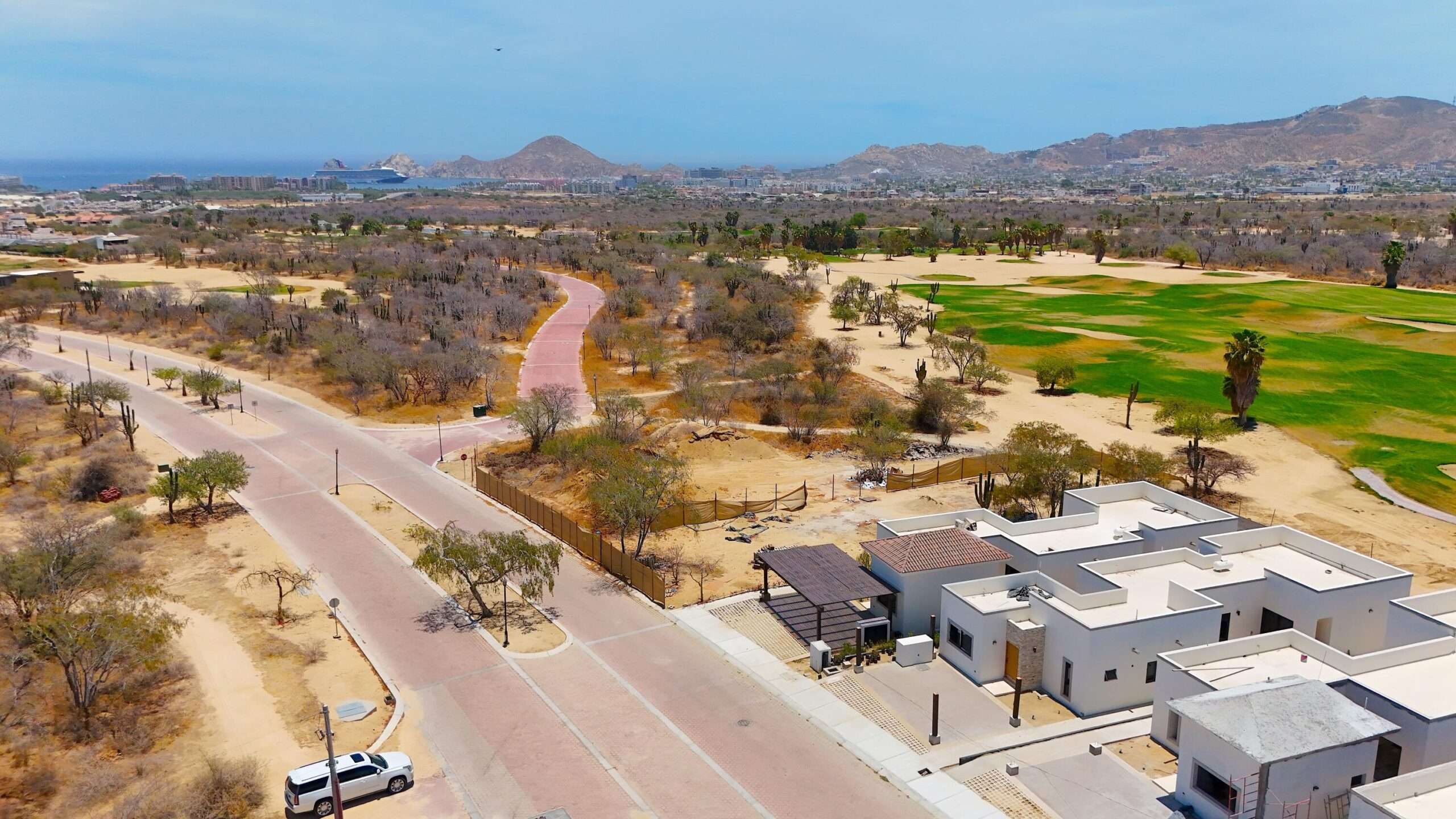 Los Cabos Csl C/Club Golf Are you a golf lover? This project is a dream come true. Located just minutes from some of the world's most famous beaches and facing a golf course, enjoy unforgettable California-style for sale