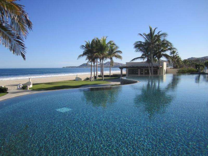 Los Cabos Pueblo Campestre Fabulous floor plan and an amazing opportunity to own in Club Campestre.3 bedrooms 2 master bedrooms and one guest room. 3 full baths with great for sale