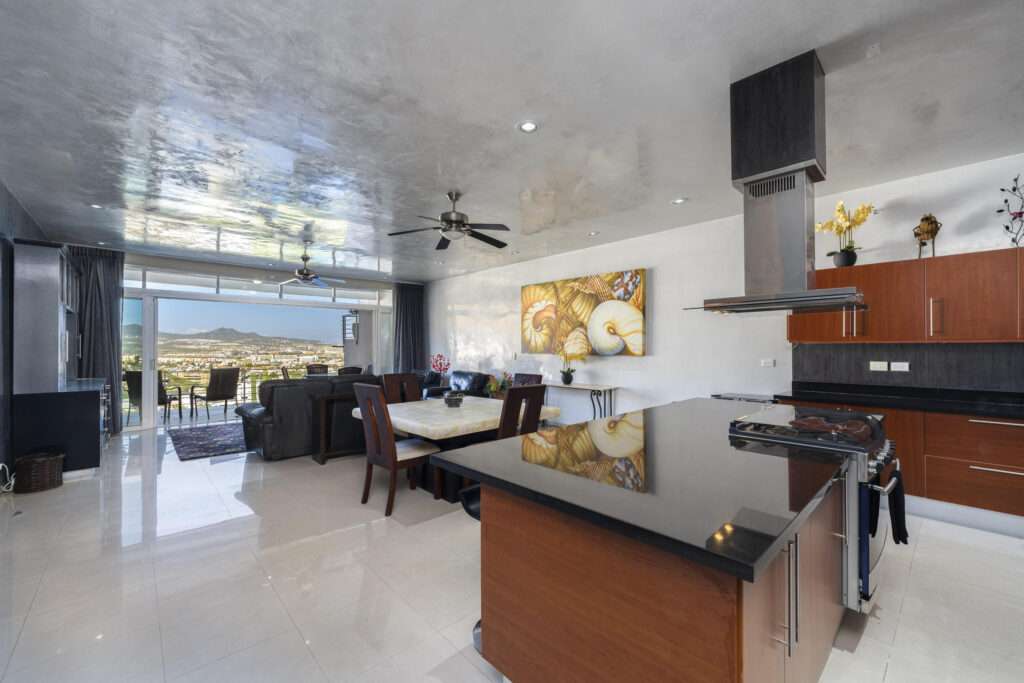 Los Cabos La Choya Perched on a hilltop in Las Ánimas, this ground-floor condo offers expansive for sale