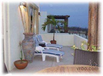 Los Cabos Camino Del Mar A unique opportunity to acquire a furnished home with 3 bedrooms, 2 and a ½ baths, 2 car garage, patio, and a rooftop with ocean, mountain and golf course for sale