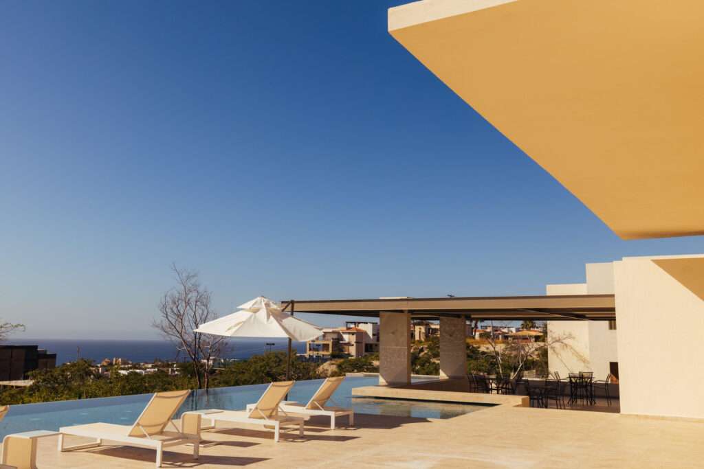 Los Cabos General Xantus Residences it is a strategic investment positioned at the intersection of modern design, prime location, and exceptional value appreciation.Strategically located just 1 km from the Marina, Redefines the concept of living in downtown Cabo San Lucas, combining contemporary design, exclusive amenities, and a projected profitability above the market.Every detail was designed to offer a sophisticated and profitable residential experience.With only 16 units on four levels, the 2-bedroom, 2-bathroom models feature private terraces, spacious living spaces, and top-quality materials: porcelain tile floors, granite countertops, this is a Great Opportunity – CABO COSTA 307, Cabo Corridor, Cabo Corridor, BS