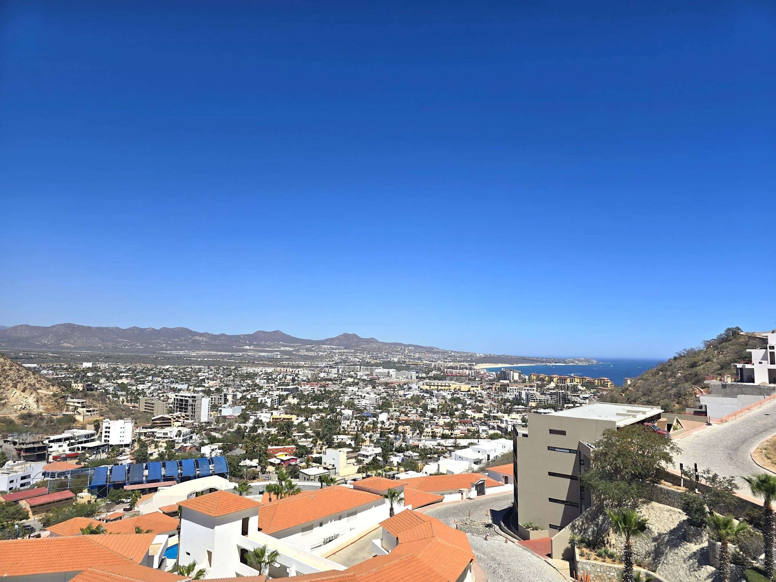 Los Cabos Monteluna Discover refined coastal living in this stunning 3-bedroom, 3-bathroom luxury condo located in the prestigious Pedregal community, one of Cabo's most exclusive and sought-after neighborhoods. Located in Monteluna, residents enjoy resort-style amenities including a state-of-the-art gym, sauna, clubhouse, resort pool, jacuzzi, fire pits, and massage rooms, all just minutes from downtown Cabo and the marina.Pedregal offers an unmatched lifestyle with:• Finance offered by Owner• 3 desalination plants (you'll never lack any water).A rare advantage of Pedregal is its independent water infrastructure, supported by three desalination plants, ensuring a reliable and uninterrupted water supply for sale