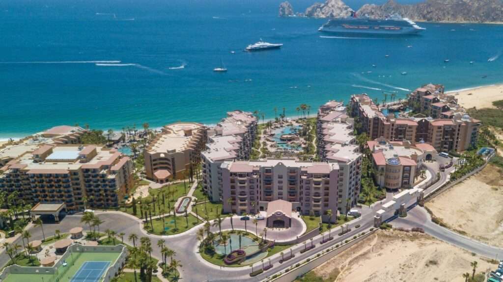 Los Cabos General Modern Condo in Morgan Residences - Great for Airbnb!This fully furnished two-bedroom condo is located just minutes from the Marina, Medano Beach, and downtown Cabo. Part of Morgan Residences, a boutique development, it offers excellent amenities: two rooftop pools (one infinity), gym, spa, Sky Bar, concierge service, and one on-site restaurants.Its flexible layout allows for lockoff use, making it a perfect Airbnb investment or personal getaway. Already listed and generating income, it's a turnkey opportunity in a prime location. – Camino Viejo a San José Km 0.5, Cabo San Lucas, BS