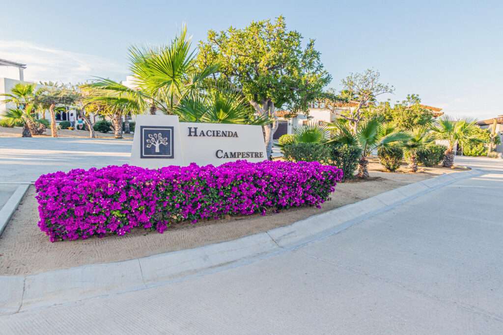 Los Cabos Hacienda Campestre Beautiful 3 bedroom home with additional nanny(maids)quarters, roof top terrace and a garage backing onto the 13th fairway of the prestigious Club Campestre Golf course. Here is your opportunity to own a piece of the established and very sought after community of Hacienda in Campestre. Surrounded by lush green landscape and over head ocean – Fairway Sunrise, San Jose del Cabo, San Jose del Cabo, BS