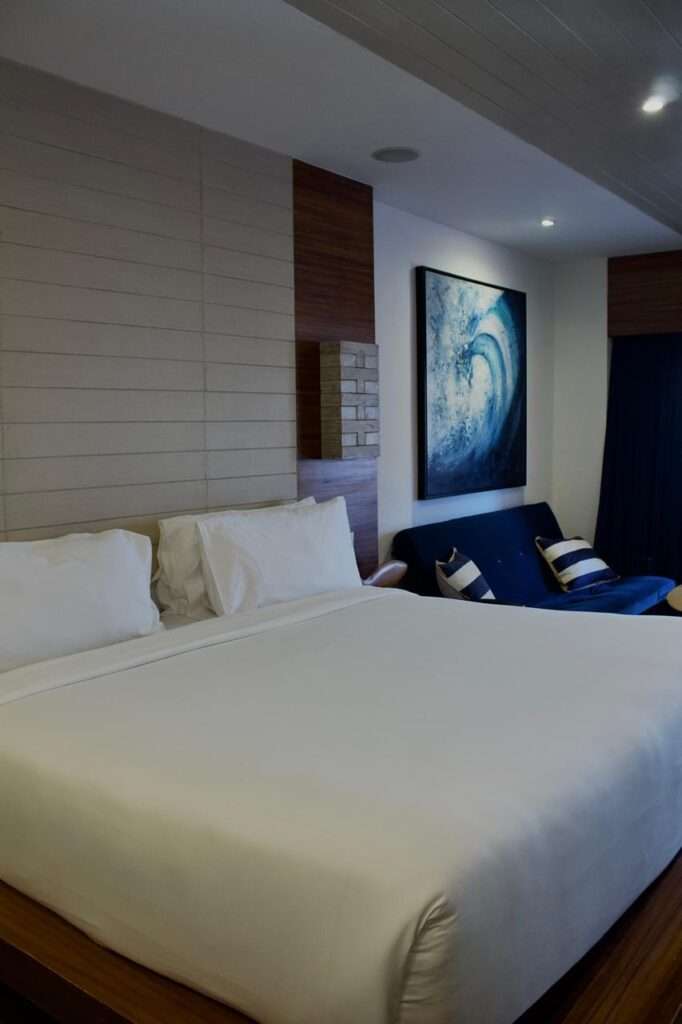 Los Cabos Ventanas Experience Cabo living in this magical 3-bed, 2-bath penthouse in the iconic Ventanas Phase 2 community of El Tezal. Enjoy ocean – Hotel Bahía Suite, Cabo San Lucas, Cabo San Lucas, BS