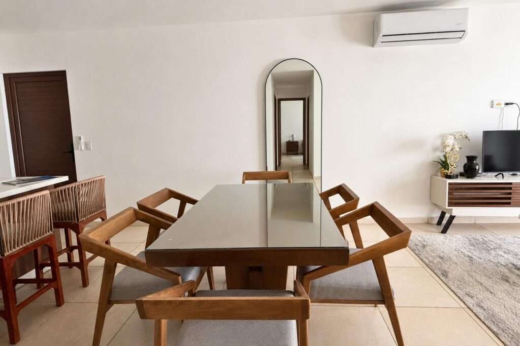 Los Cabos Palmitos Residencial Exceptional ground-floor condo for sale in Palmitos Residencial, located in the growing Jacarandas area of Cabo San Lucas. This fully furnished and professionally decorated 2-bedroom residence offers 151 m² of total space, featuring an oversized private patio ideal for indoor-outdoor living. The condo includes upgraded sliding glass doors and main entrance, high-quality blinds, mini-split A/C units, and a fully equipped kitchen with all appliances included.The community offers a swimming pool, controlled access, and 24/7 security. Conveniently located with quick access to major roads, supermarkets, shopping centers, restaurants, and downtown Cabo San Lucas.Excellent option for full-time living, vacation use, or rental investment with strong rental demand and appreciation potential – Jacarandas Cabo San Lucas, Cabo San Lucas, BS