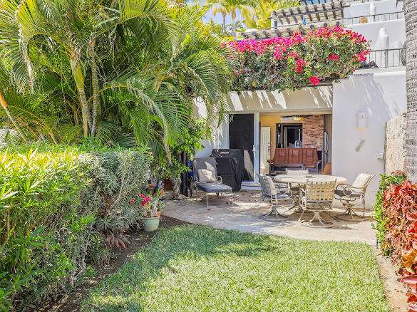 Los Cabos Lomas De La Jolla O-102 offers a PRIME LOCATION from this OCEAN – Los Frailes, San Jose del Cabo, BS