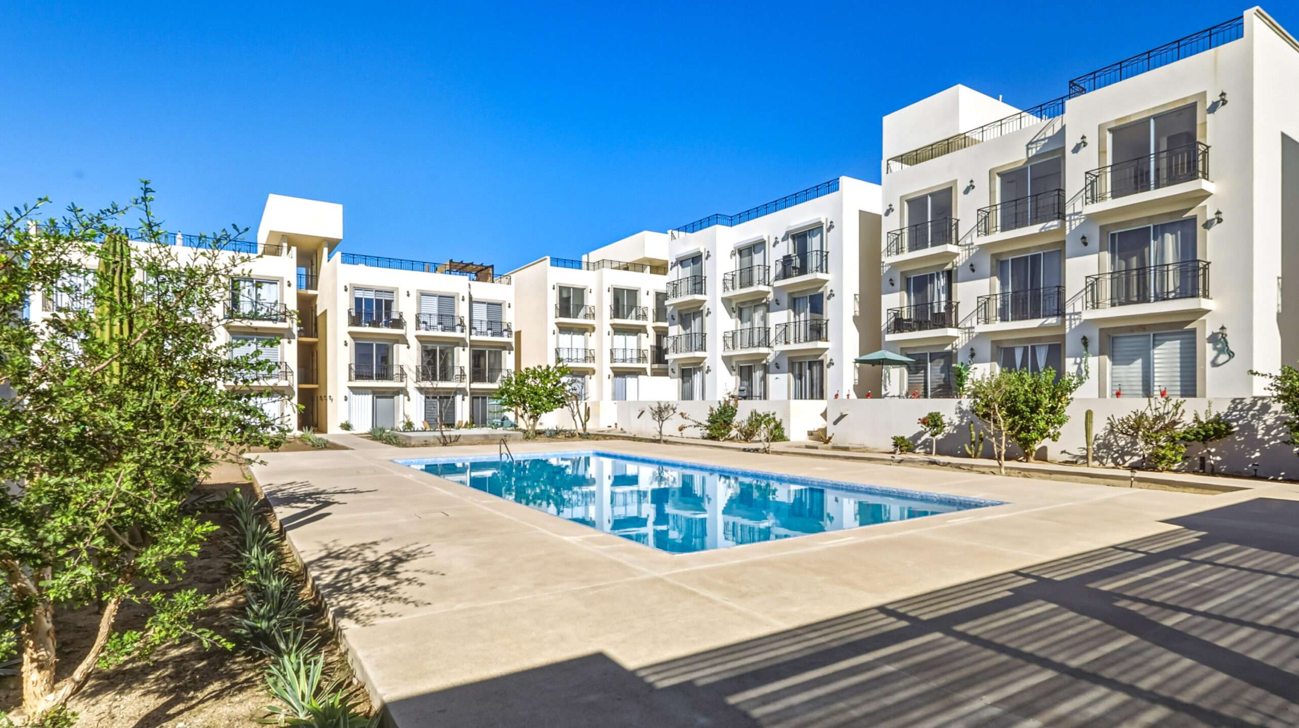 Los Cabos General Xantus Residences it is a strategic investment positioned at the intersection of modern design, prime location, and exceptional value appreciation.Strategically located just 1 km from the Marina, Redefines the concept of living in downtown Cabo San Lucas, combining contemporary design, exclusive amenities, and a projected profitability above the market.Every detail was designed to offer a sophisticated and profitable residential experience.With only 16 units on four levels, the 2-bedroom, 2-bathroom models feature private terraces, spacious living spaces, and top-quality materials: porcelain tile floors, granite countertops, this is a Great Opportunity for sale