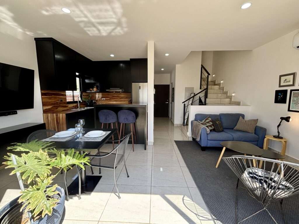 Los Cabos Terranova Terranova Residencial Hermosa casa amueblada y lista para habitar. Cuenta con 3 amplias recámaras (2 con terraza), 2.5 baños, sala, cocina y comedor y cisterna de 5,000L. Disfruta del patio privado con asador y horno para pizza.Acceso a áreas comunes con enorme jardín, juegos infantiles, Pet Park, pérgola y asador. Seguridad 24/7 con videovigilancia!* * * * * * * * *This fully furnished house is move-in ready, featuring 3 spacious bedrooms (2 with terraces), 2.5 bathrooms, living room, kitchen, dining area and 5,000 L water cistern. Enjoy a private patio with a BBQ & traditional pizza hovenAccess to common areas with a garden, pergola, kids & pets playground, and BBQ space24/7 security & video recording! – Privada Terramar, Cabo San Lucas, BS