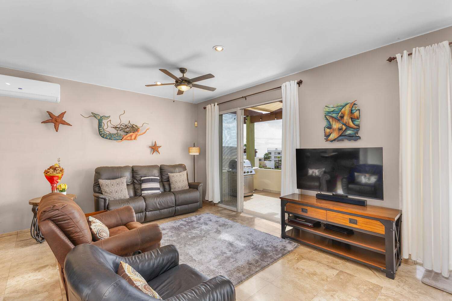 Los Cabos Punta Arena This cozy and well maintained residence offers 3 bedrooms and 2.5 bathrooms, classic marble flooring, a two car garage, and a comfortable open concept layout with plenty of natural light. The kitchen terrace features partial ocean for sale