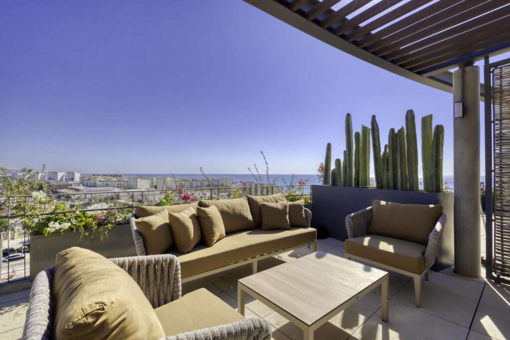 Los Cabos Solaria As a resident at Solaria, you will livein a calm environment surroundedby nature, and still be close toeverything.Be a part of the discerning few whowill take advantage of a smartinvestment and become part of theSolaria family.A unique, high-end condominiumdevelopment in Cabo San Lucas with stunningpanoramic – Punto Nima, San Jose del Cabo, BS