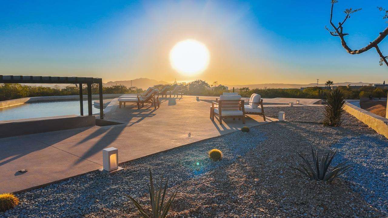Los Cabos Peninsula A unique penthouse opportunity at the Peninsula Golf Course Condominium, ideally situated in the Hotel Zone of San Jose del Cabo.Prime ocean-side location within the complex, situated on a no-thru road surrounded by the golf course. The unit is within walking distance of the beach, Plaza Pescador, Old and Magic Town, the Art District Walk, and numerous restaurants.This unit features two bedrooms, two bathrooms, and an open-concept living area leading to a large outdoor patio with ocean for sale