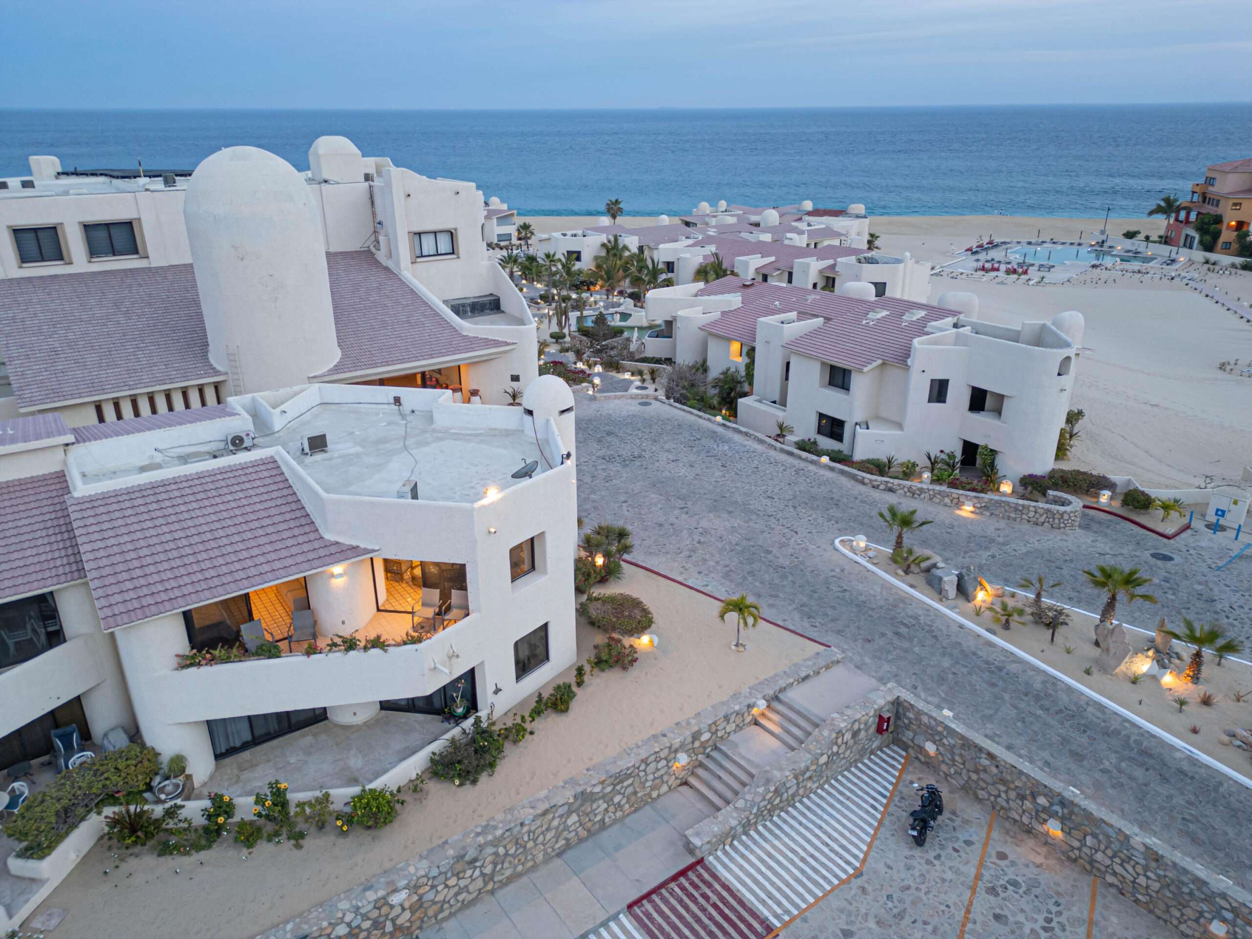 Los Cabos Ventanas Stunning 2-BR Condo with Rooftop & Ocean for sale