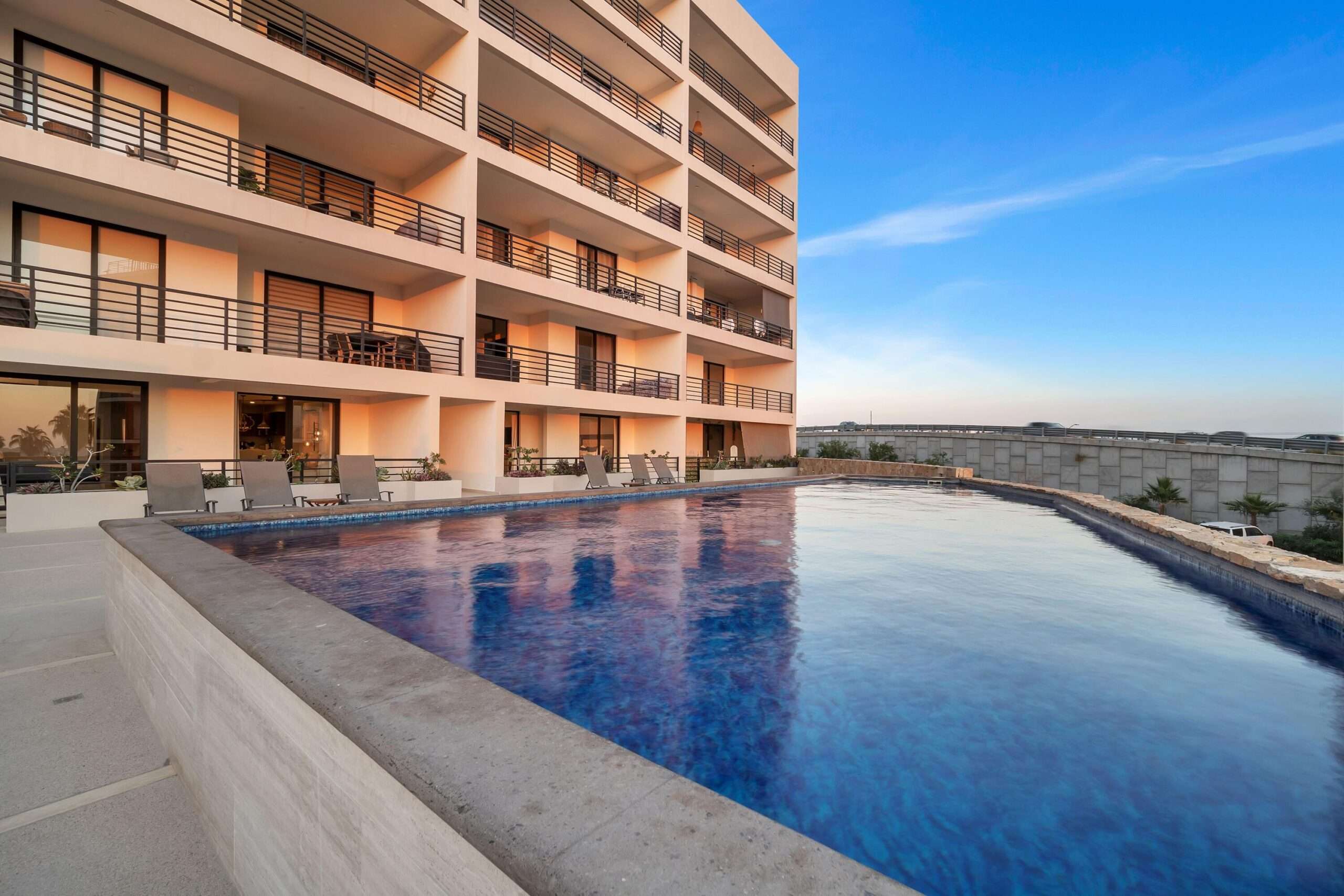 Los Cabos Marea Los Cabos LIVE CABO TODAY- BEST AVAILABLE PRICE IN MAREA LOS CABOS!! .Come and see this IMPECABLE! 3-bedroom, 3 Full bathroom condo, spacious, modern, and beautifully decorated with excellent taste. It comes fully furnished and equipped, ready for you to enjoy from day one or start generating income as a high-performing vacation rental or Unbeatable location: Just minutes walking from the iconic Cabo San Lucas Marina, surrounded by top restaurants, shops, and all the vibrant life that makes Cabo a world-class destination.First-class amenities: • 24/7 security and stylish lobby • Fully equipped gym • Swimming pool to soak up the Cabo • Private covered parking for sale