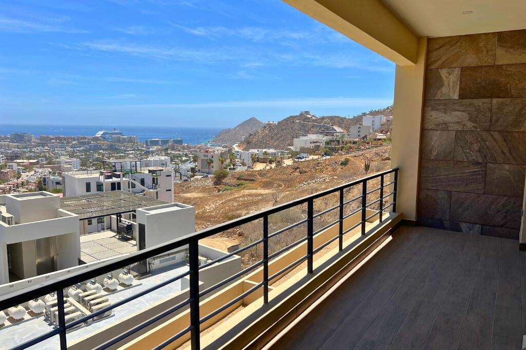 Los Cabos Miro Los Cabos Discover modern comfort in this stylish 3-bedroom, 3-bathroom turn-key condo with contemporary design and high-end finishes. The open layout feels spacious and inviting, with city for sale
