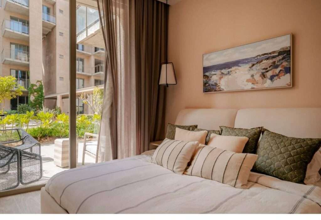 Los Cabos Las Arenas Enjoy the ultimate luxury of direct, walk-out access to the sparkling pool and premium amenities right from your terrace. the condominium A106 Beautifully designed with 2 serene bedrooms and 2 full, modern bathrooms.Thanks to its thoughtful design, the apartment is bathed in natural light, creating a remarkably warm, fresh, and welcoming atmosphere from the moment you step inside.It is located in Las Arenas, just 5 minutes away from the beach – 106 CALLE ACCESO AL RIU, Cabo Corridor, BS
