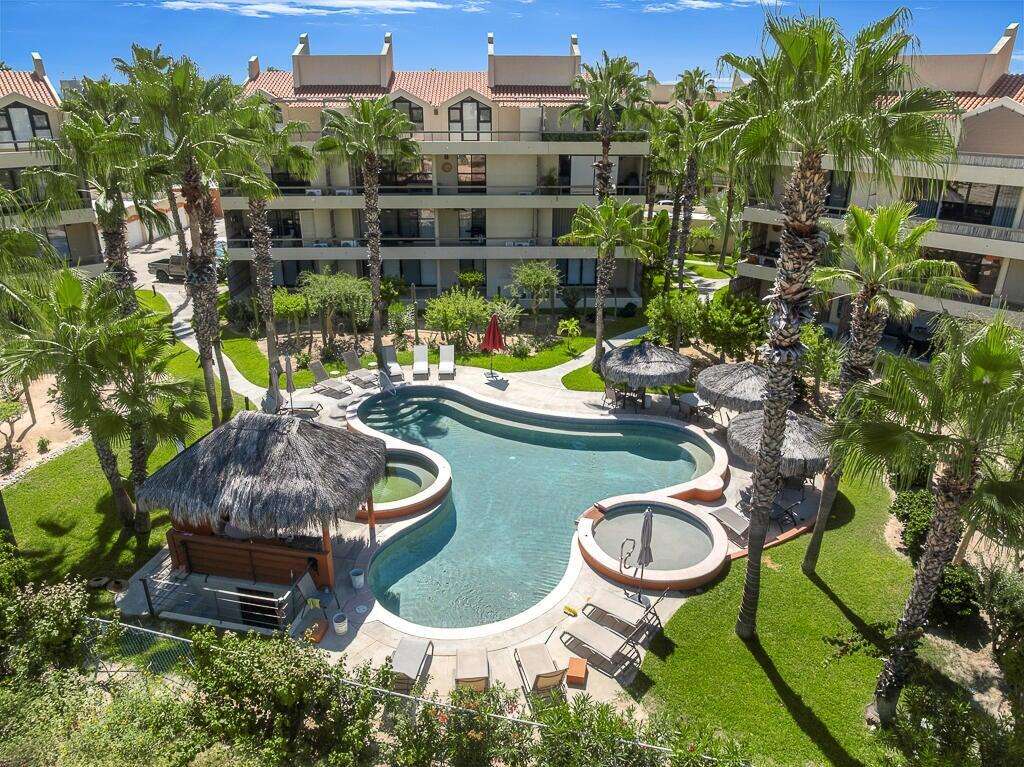 Los Cabos Club La Costa Best Value In Club la Costa - ''Impecable condition'' penthouse with private garage. Fully equipt two storey home with fresh paint, – Phase 2 Villa 10 Garage #46, San Jose del Cabo, BS